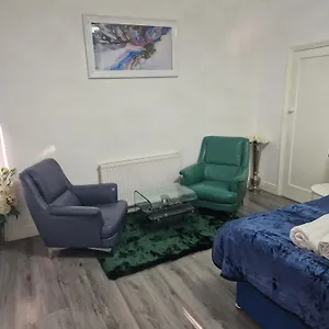 Highfields House - Free Wifi - Free Local Parking , Sheffield United Kingdom