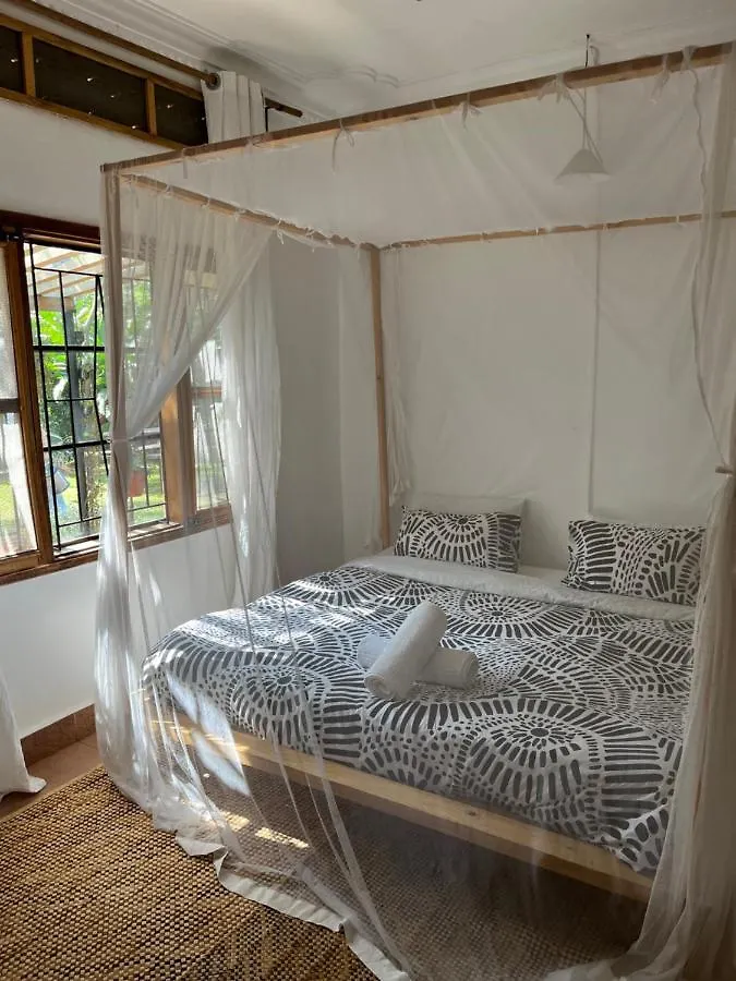 Bed and Breakfast 30 Wilson Jinja 0*,